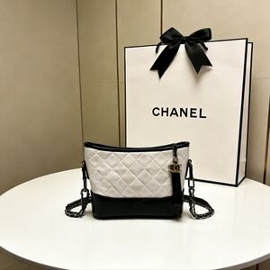 <AUTHENTIC>Chanel Gabrielle Hobo Bag